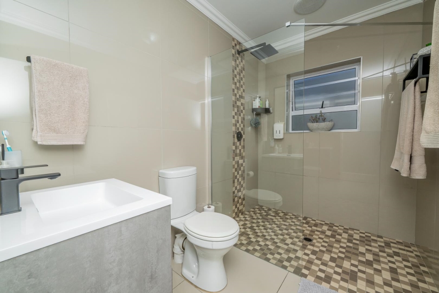 To Let 3 Bedroom Property for Rent in Zonnendal Western Cape